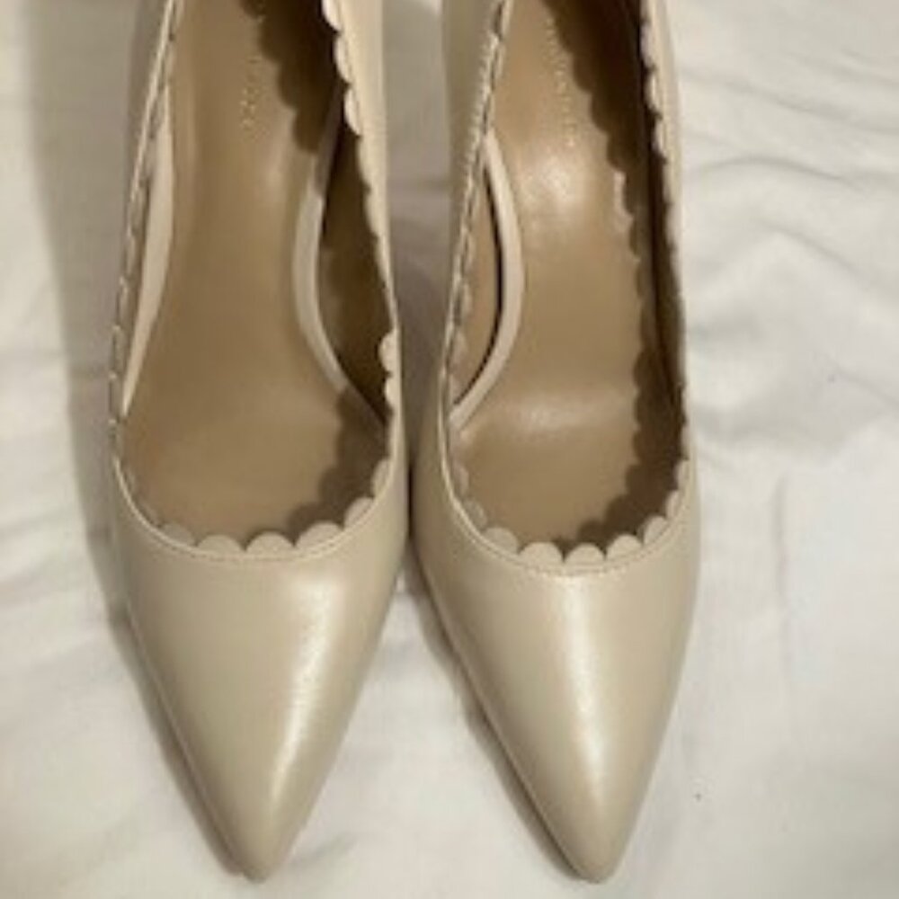 Mila Scalloped Leather Delicate Ecru Pump 7